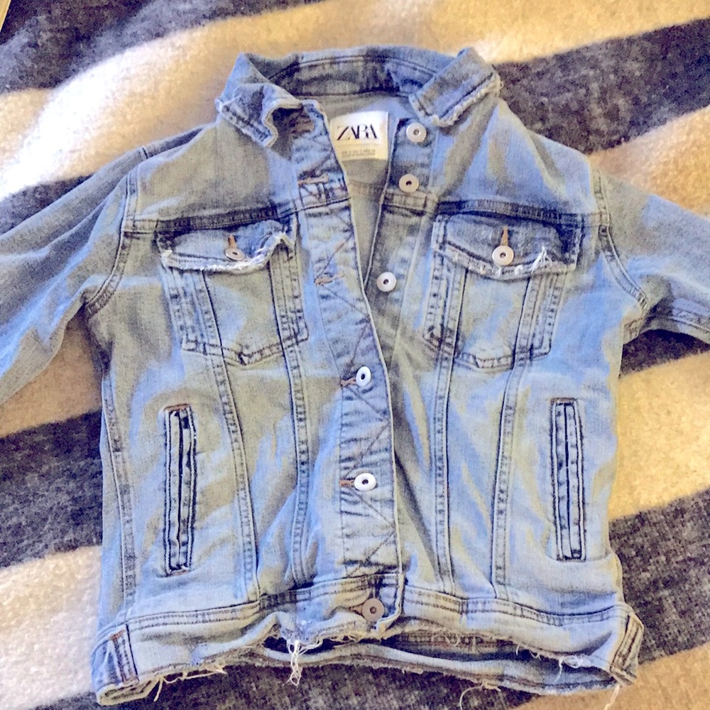 To small, size small kids, ZARA,light color Demi